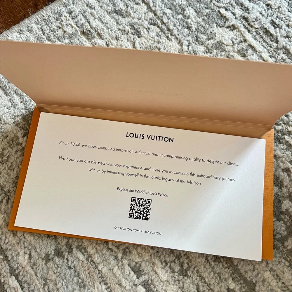 NEW RARE Authentic Louis Vuitton Vivienne Victorine Monogram Holiday 2025 Wallet